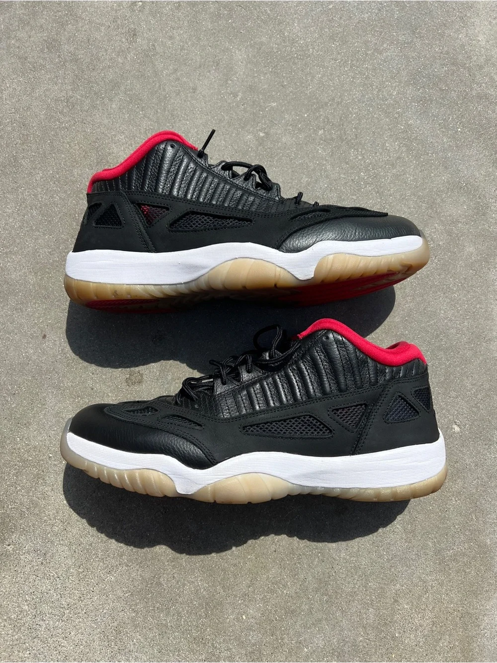 Jordan 11 low IE size 14